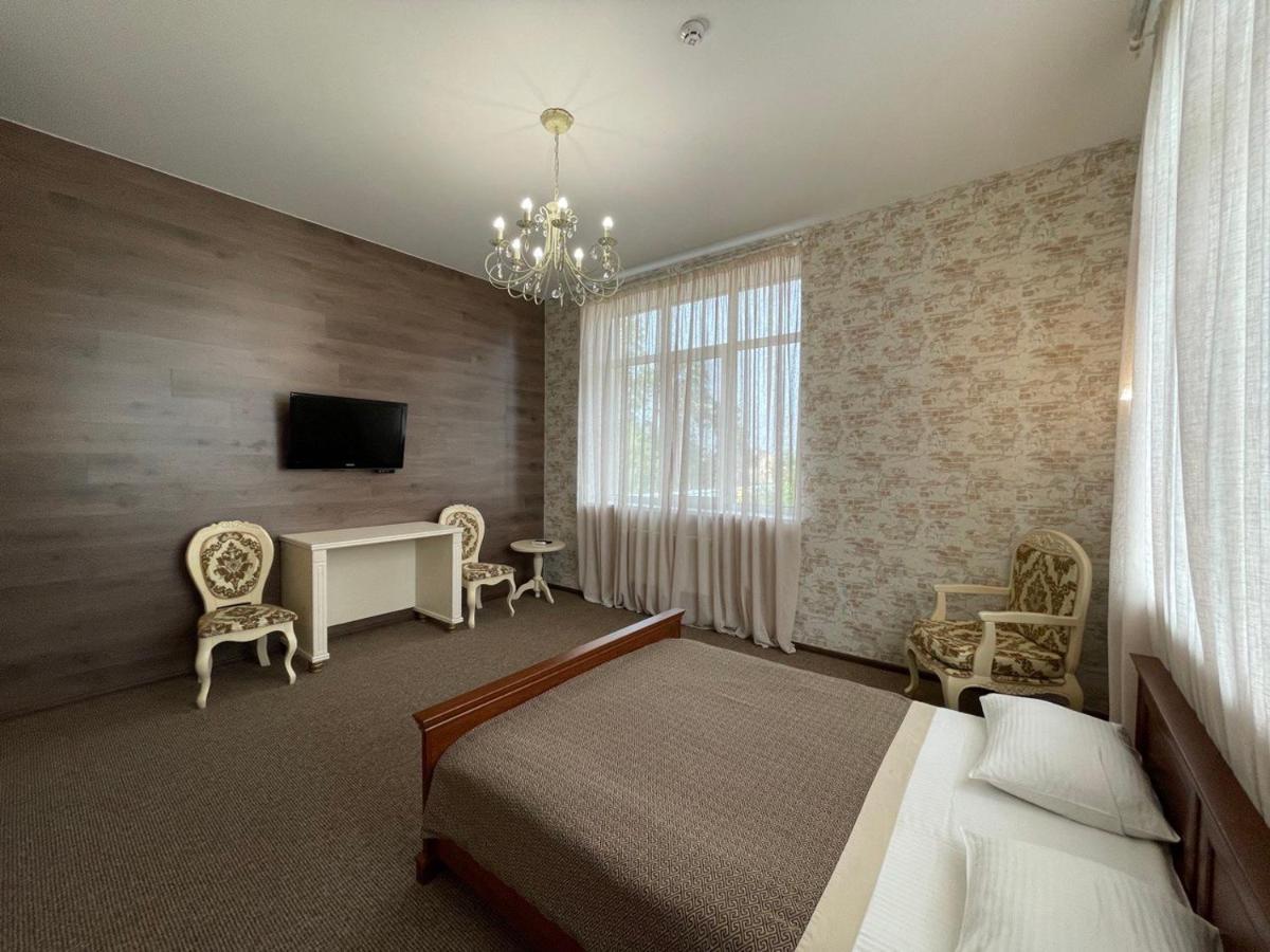 Borovik Hotel Novosilki Luaran gambar