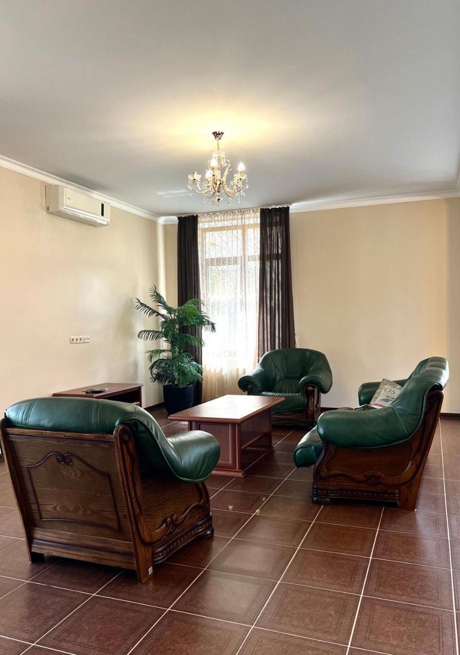 Borovik Hotel Novosilki Luaran gambar