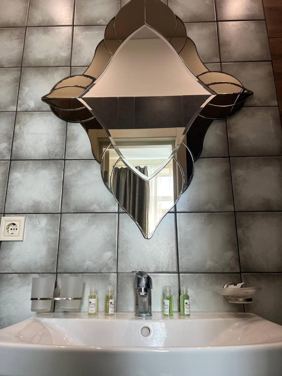 Borovik Hotel Novosilki Luaran gambar