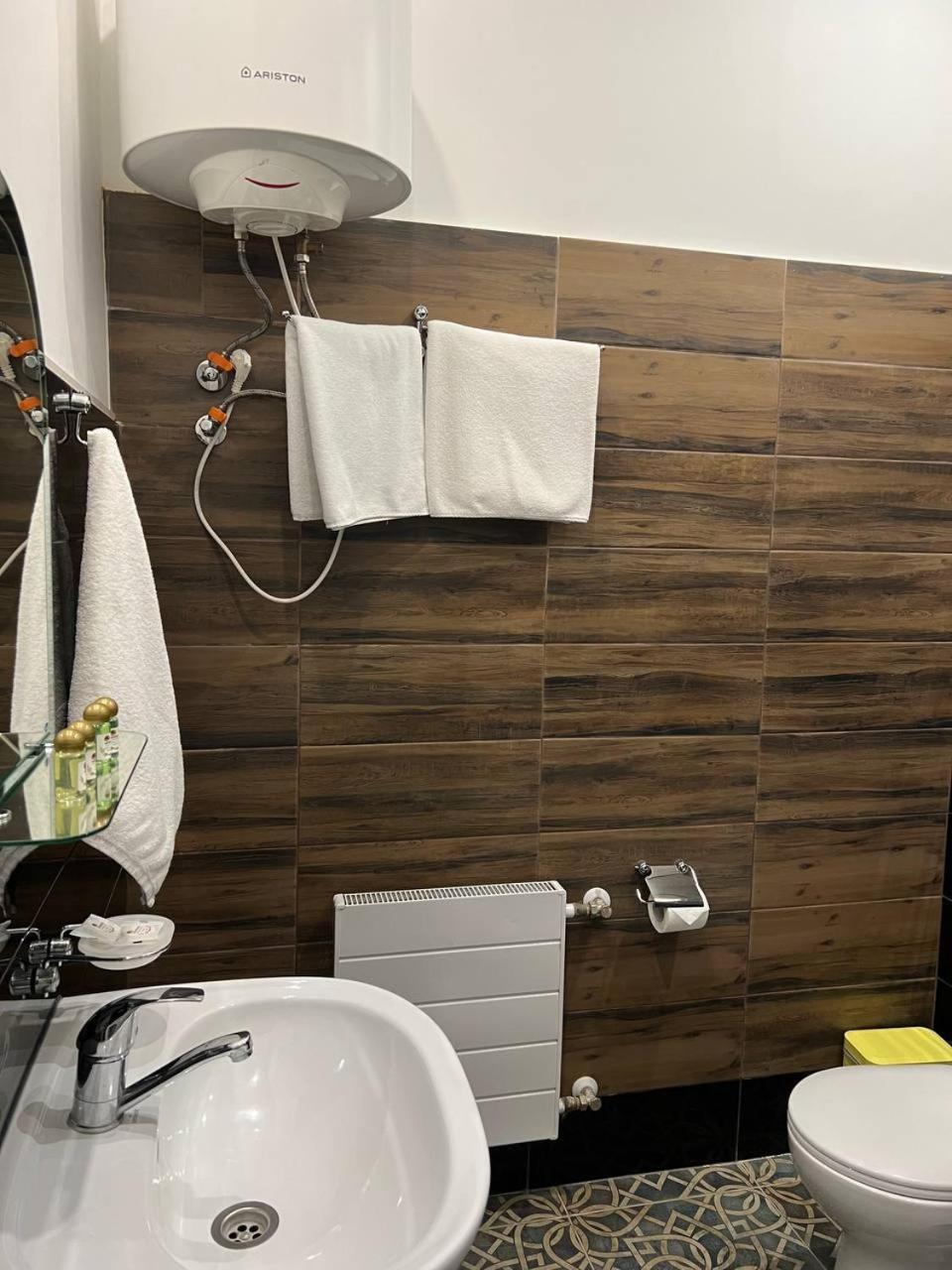 Borovik Hotel Novosilki Luaran gambar